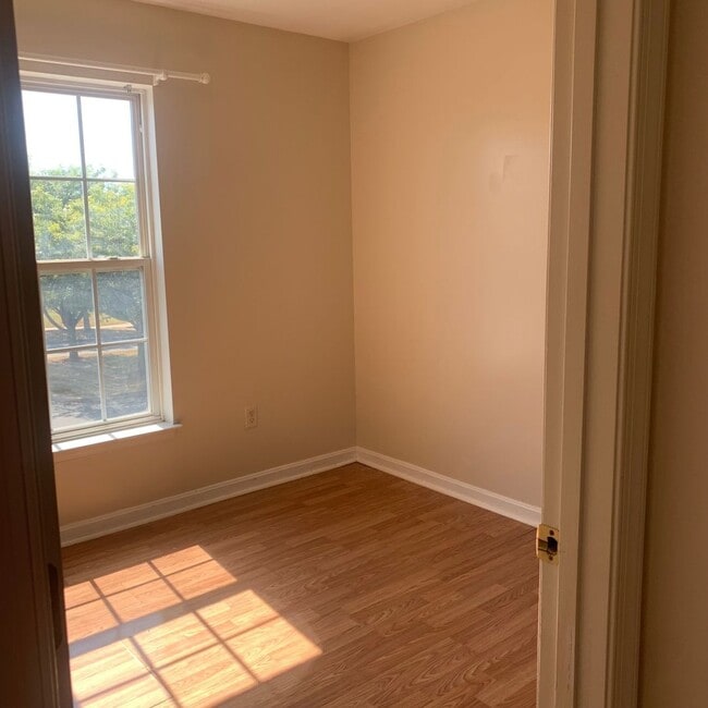 Building Photo - 17624 Slate Way