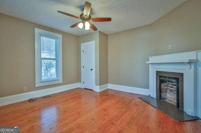 Building Photo - 239 Boulevard