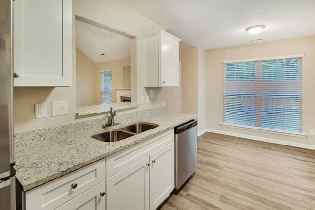 Building Photo - 5022 Canyon Blanco Dr