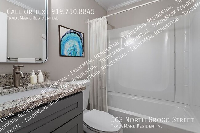Building Photo - 503 N Grogg St