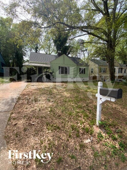 Building Photo - 390 Hillside Dr SW