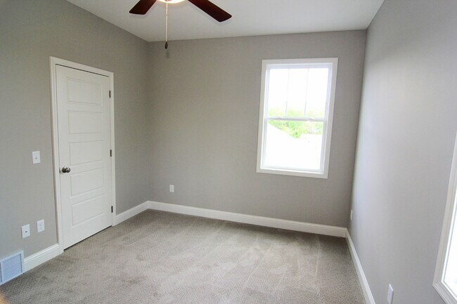 Building Photo - Beautiful Home in Walden Park