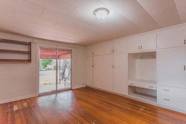 Building Photo - 888 17th St