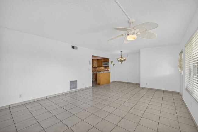 Building Photo - 4992 Sable Pine Cir