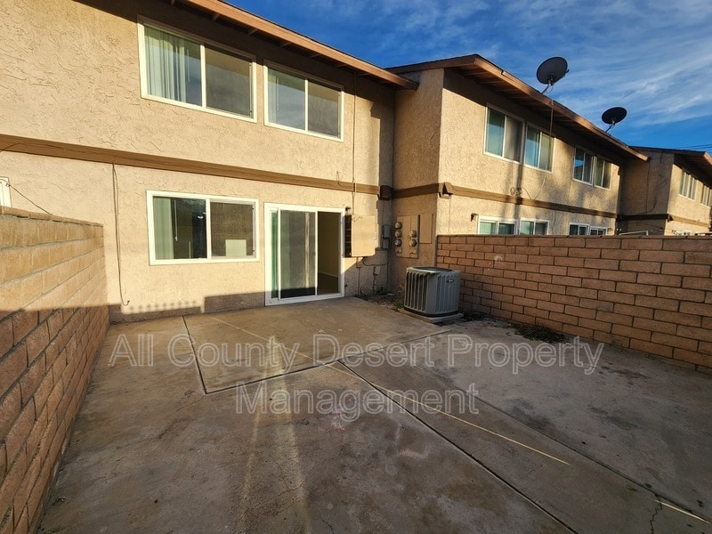 Building Photo - 69180 Victoria Dr