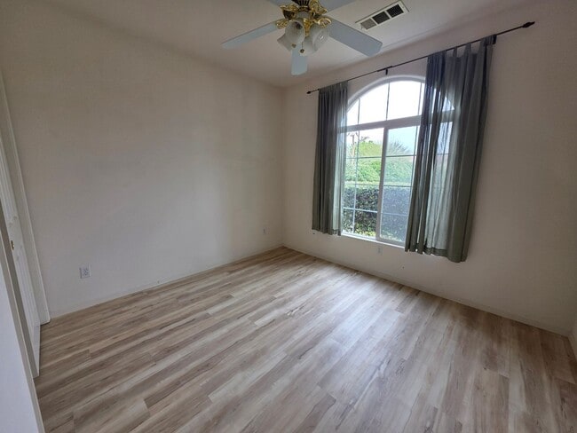 Building Photo - Solar, back house, single family home,