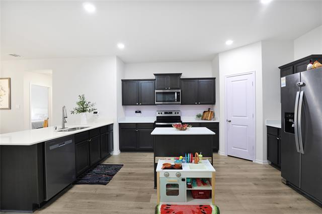 Building Photo - 6538 Diver St