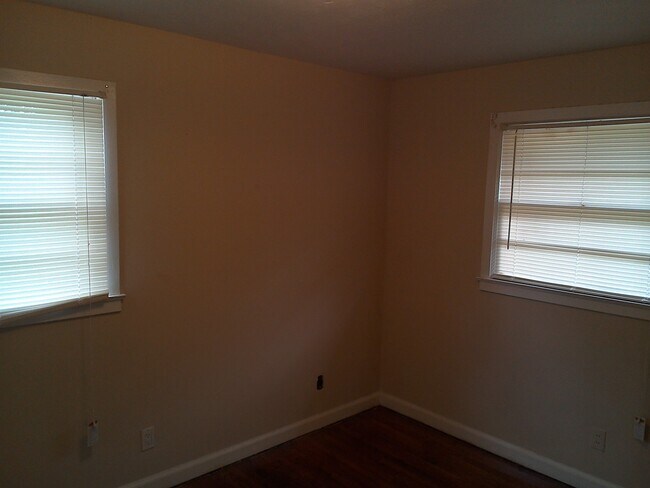 Building Photo - **ON HOLD**Total Electric** East Columbus, GA 3 Bedroom / 1 Bathroom Home for Rent***