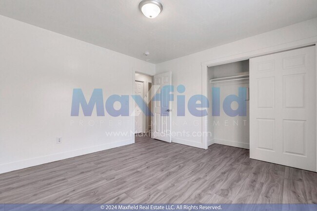 Building Photo - North Salt Lake 2 BD 1 BA Only $500 Deposi...