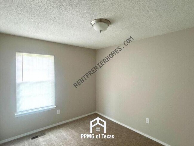 Building Photo - 4900 Barbados Ave