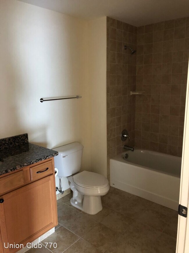 Building Photo - 2340 Lafayette Ave