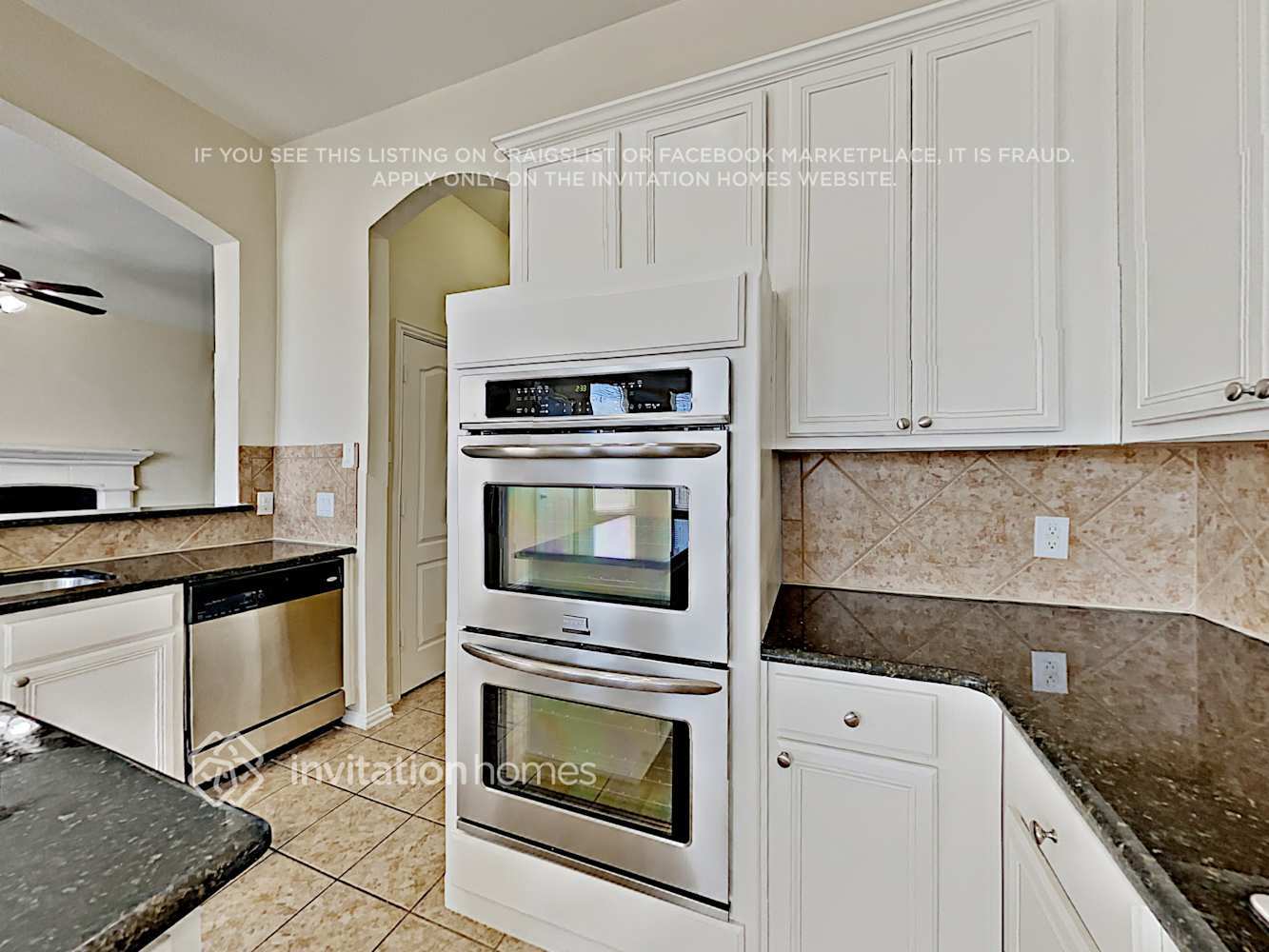 Building Photo - 3724 Queenswood Ct