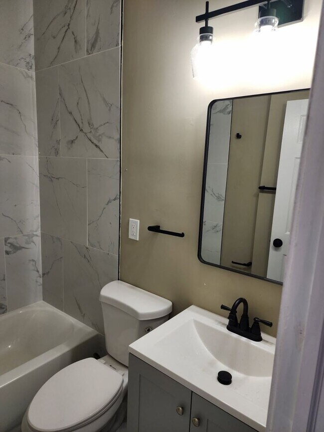 Building Photo - Charming, Fully Renovated 3-Bedroom Home in Baltimore City – Available Now!