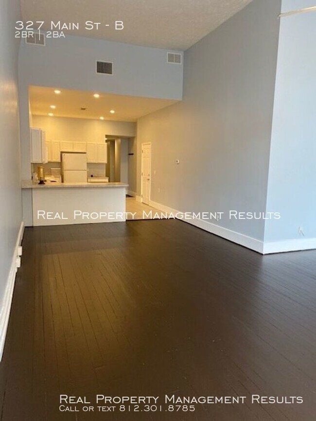 Building Photo - 2 Bedroom, 2 Bath - Loft Apartment on Main