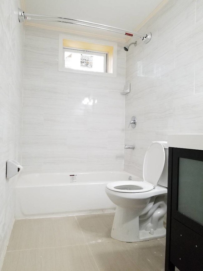 Building Photo - 176-44 130th Ave