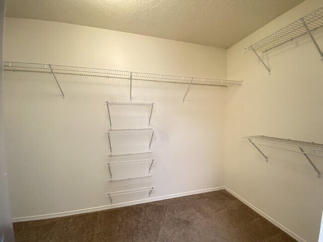 Building Photo - 2 STORY SW STYLE HOME W/LOFT