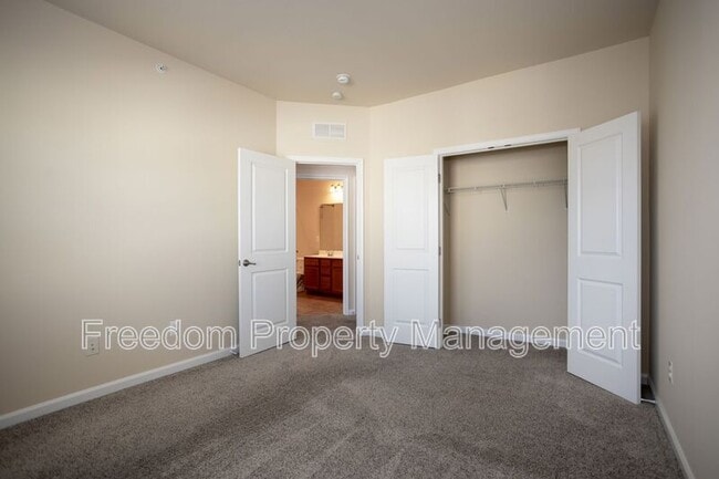 Building Photo - 7408 Brunson Cir