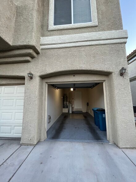 Building Photo - 6385 Dan Blocker Ave