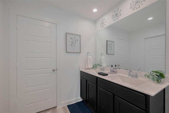 Building Photo - 3113 Crown Gate Dr