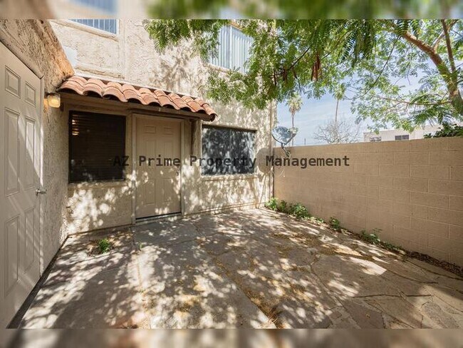 Building Photo - 4260 N 67th Dr