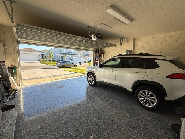 Building Photo - 2023 Alluring Ln