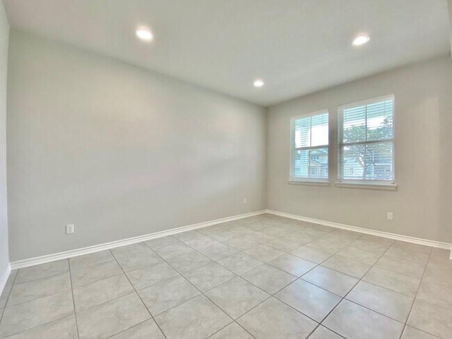 Building Photo - 2148 Pecan Island Dr