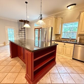 Building Photo - 3126 Wroxton Rd