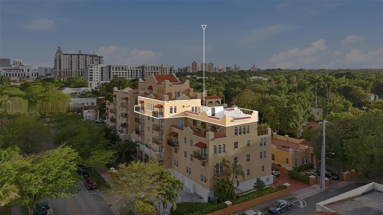 Building Photo - 1400 Salzedo St