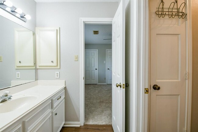 Building Photo - 3423 Berry Grove Dr