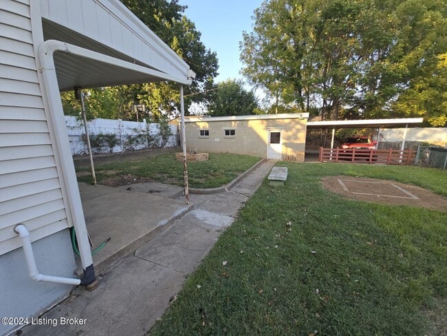 Building Photo - 251 Delmont Ave