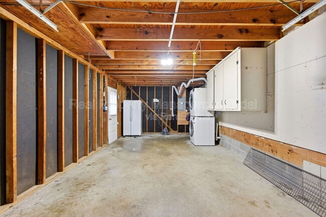 Building Photo - 41 Wendfield Cir