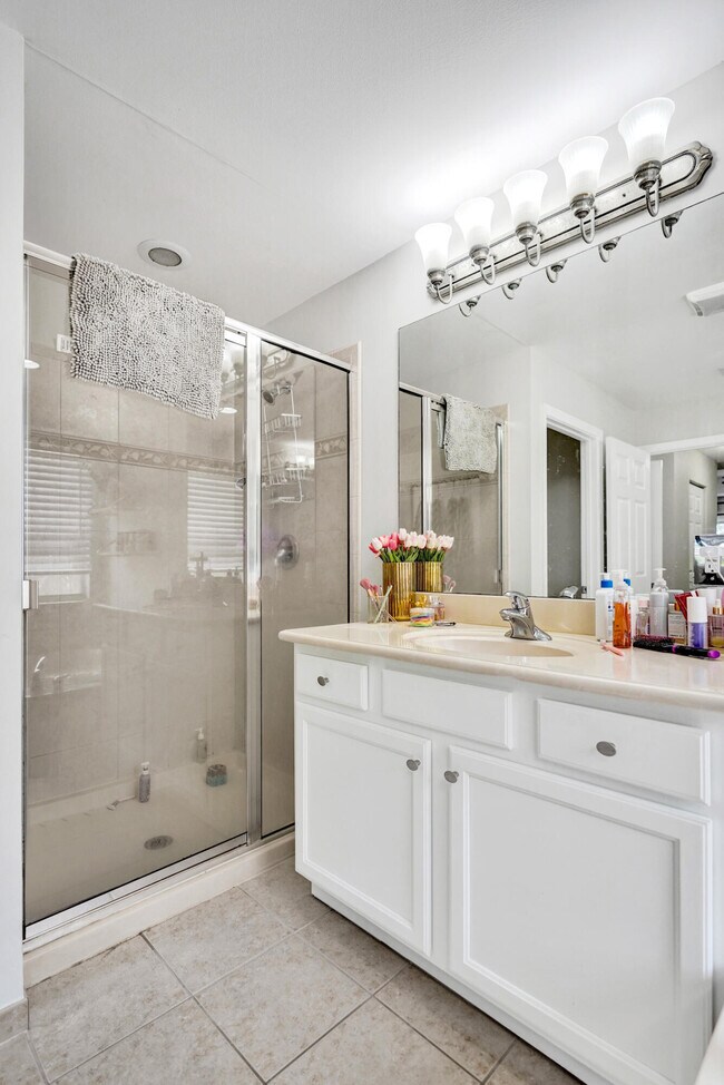 Building Photo - 8876 Sandy Crest Ln