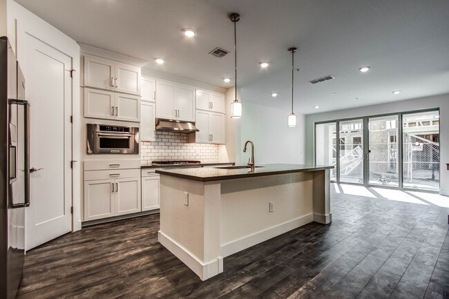 Building Photo - 3855 S McQueen Rd