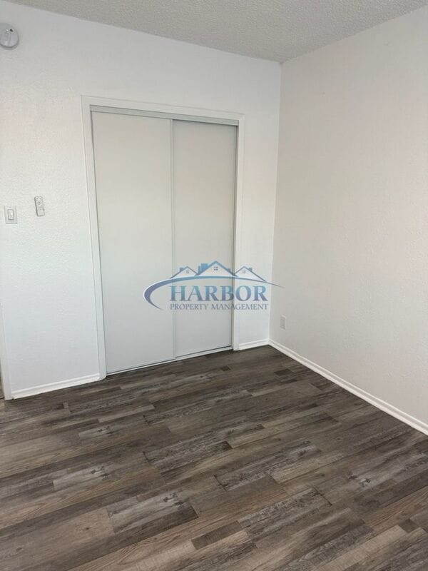 Building Photo - 1642 259th Pl