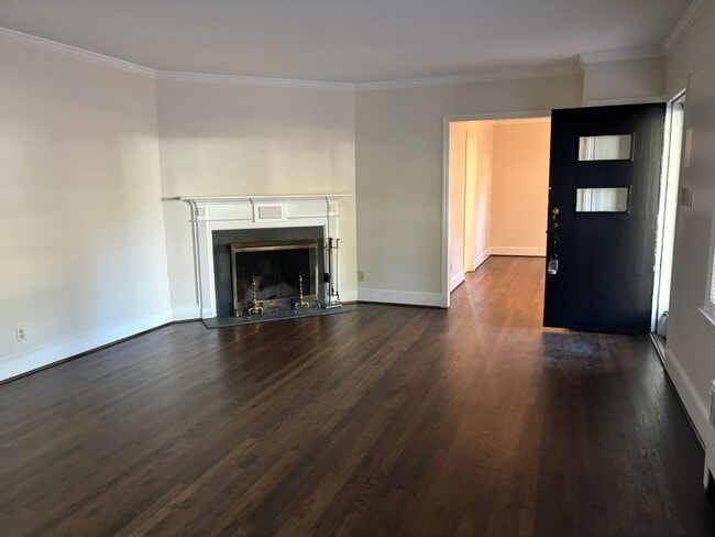 Building Photo - Hamilton Lakes Park Area 3 BR in Grimsley HS District