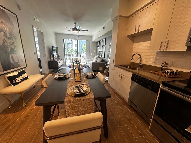 Building Photo - 2054 NE 162nd St