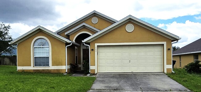 Building Photo - 723 Glenco Dr