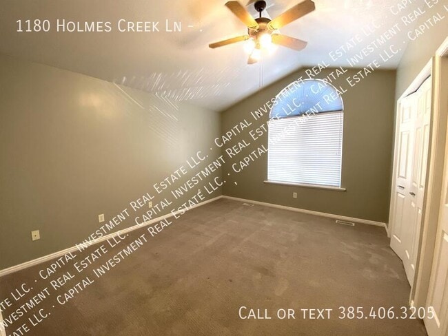 Building Photo - 1180 Holmes Creek Ln