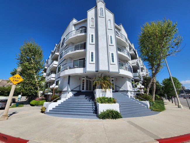 Building Photo - 4401 Sepulveda Blvd