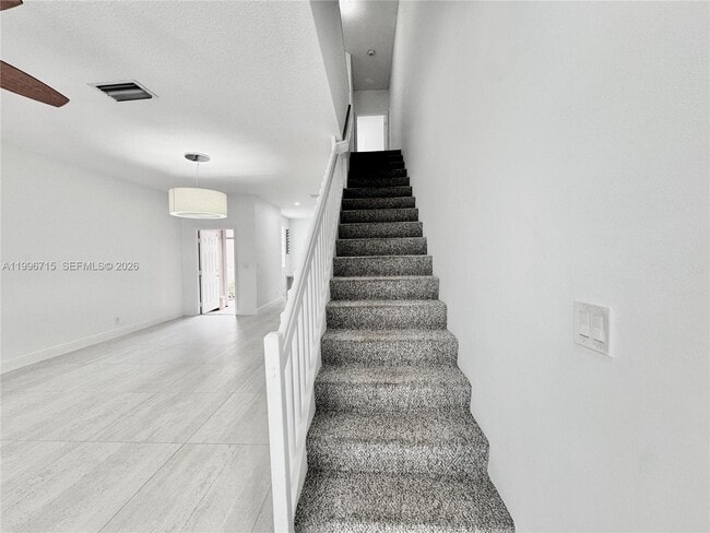 Building Photo - 1861 Salerno Cir