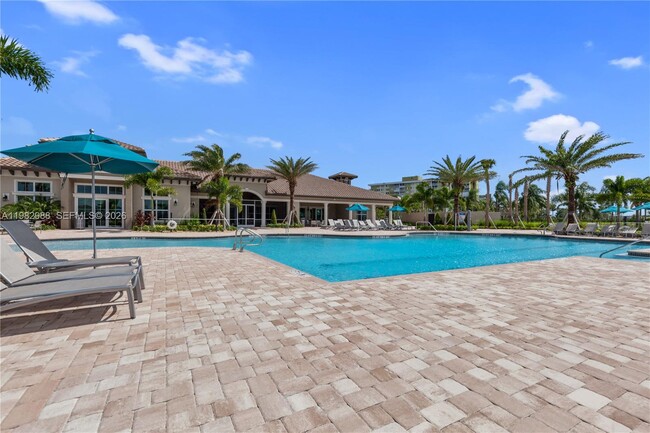 Building Photo - 1455 Silk Oak Dr