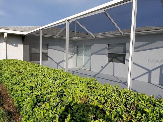 Building Photo - 1108 Apple Terrace