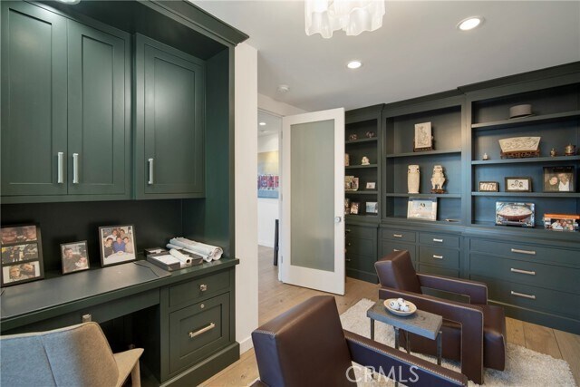 Building Photo - 998 Emerald Bay