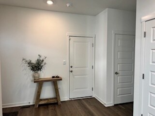 Building Photo - 271 Charlestowne Lakes Dr