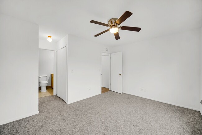 Building Photo - 1395 Alpine Ct