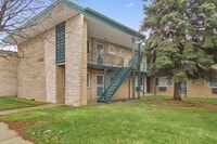 Building Photo - 3007 W 87th St