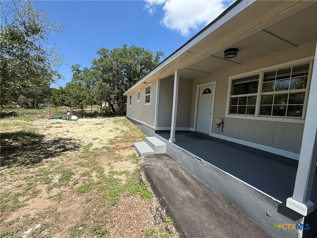 Building Photo - 560 Wickford Way
