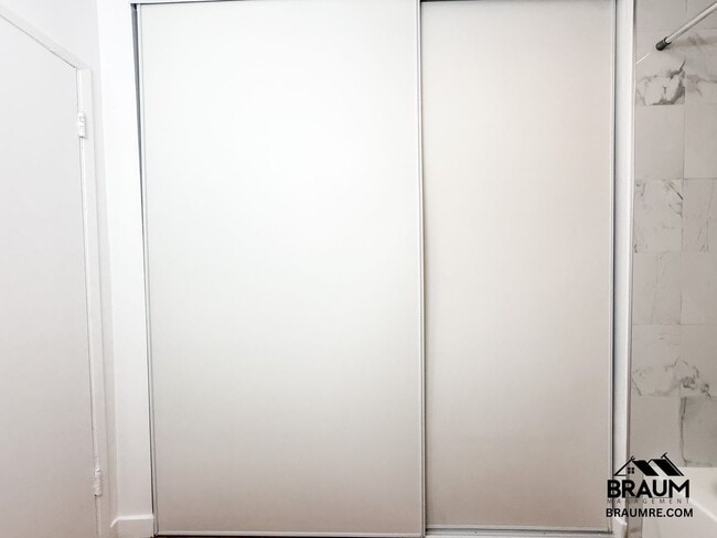 Building Photo - 5611 Fulcher Ave