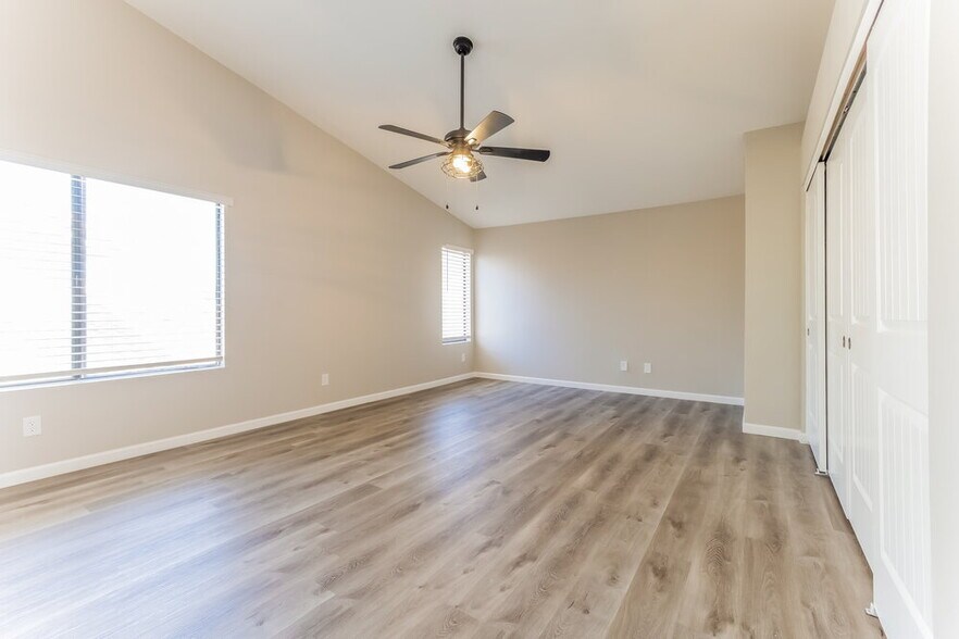 Building Photo - 25 W Gary Ave