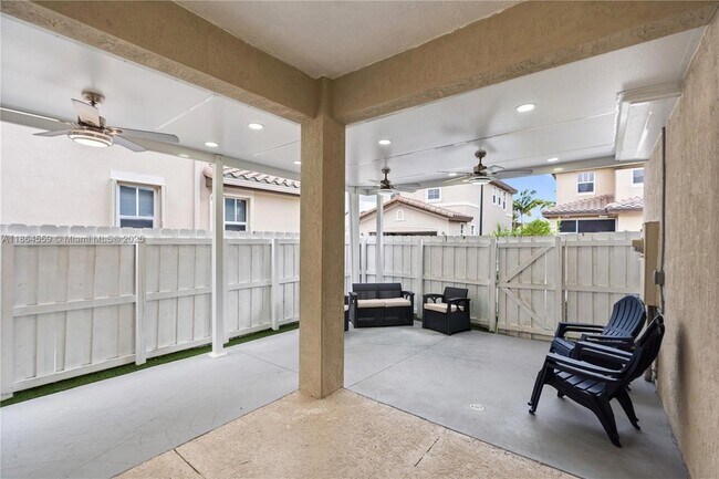 Building Photo - 24442 SW 117 Path